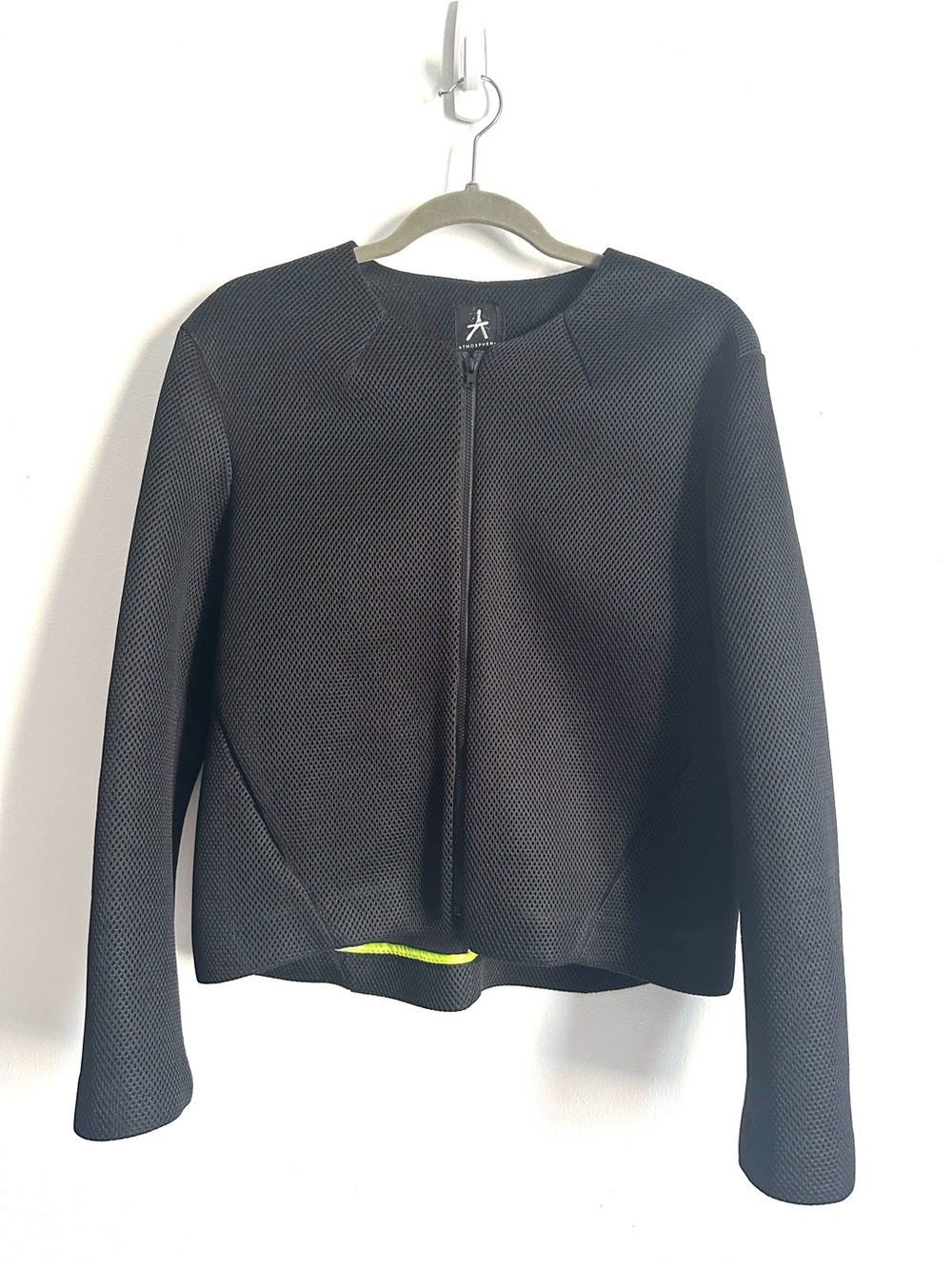 Atmosphere Mesh Jacket - Picture 2 of 4